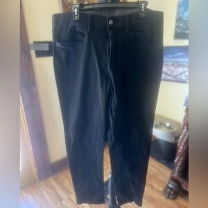 Tahari black pants size 36/30 in GUC
